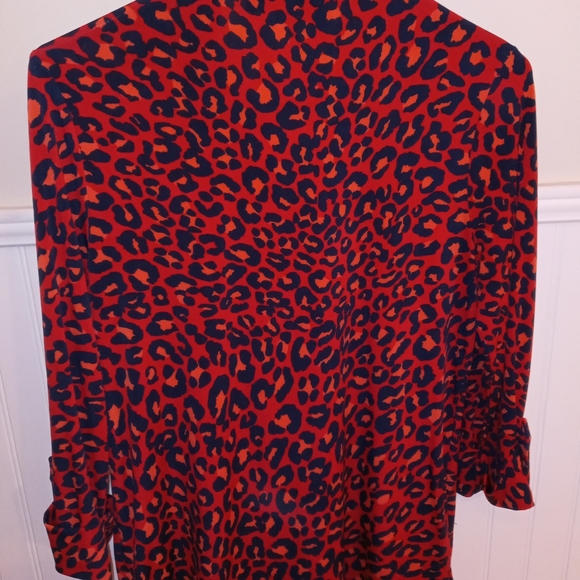 Jones Signature Leopard Print Blouse - Picture 4 of 4
